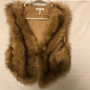 Fur vest